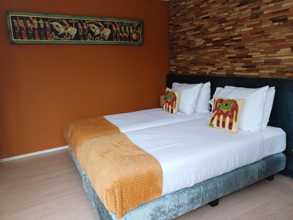 Bed & Breakfast East Meets West Veenendaal