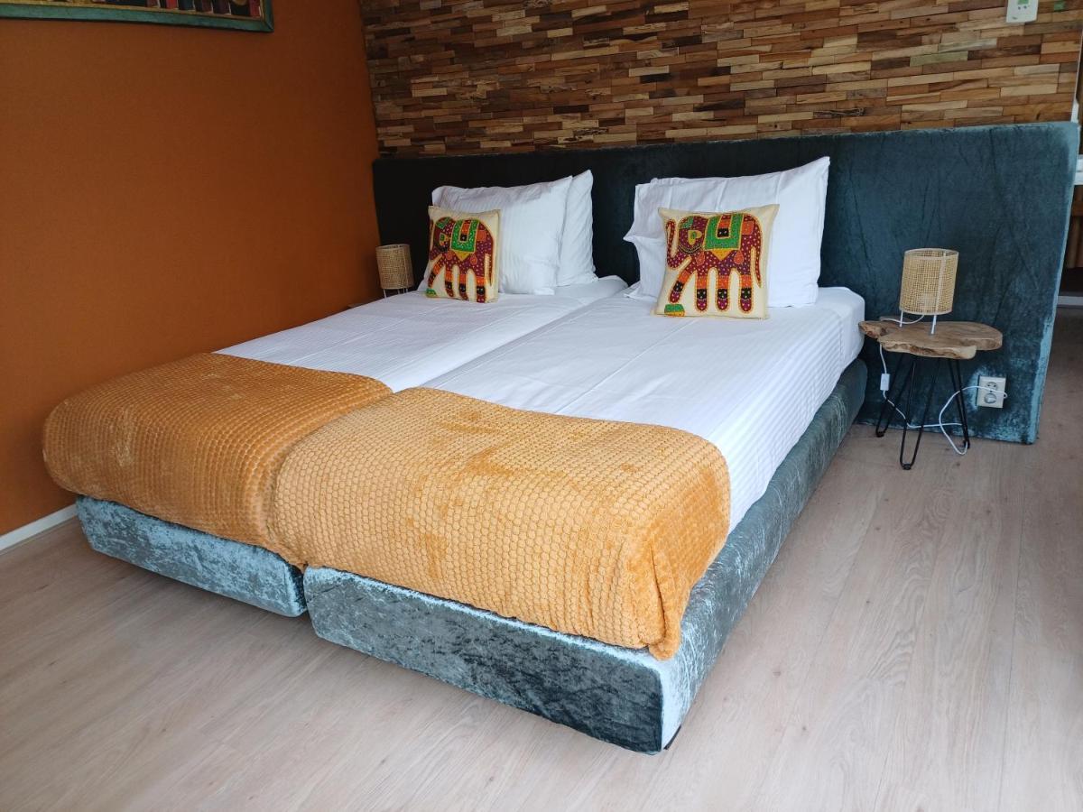 East Meets West Bed & Breakfast